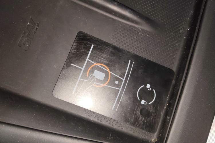 Used Tesla Model 3 2025 Rear-Wheel-Drive Version