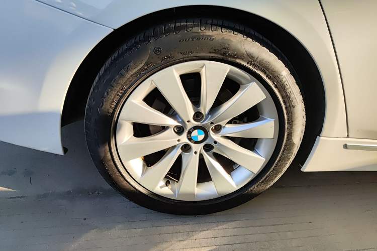 Used BMW 3 Series 2014 320Li Fashion Design Package