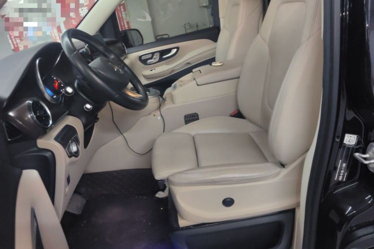 Used Mercedes-Benz V-Class 2022 V 260 Avantgarde Edition
