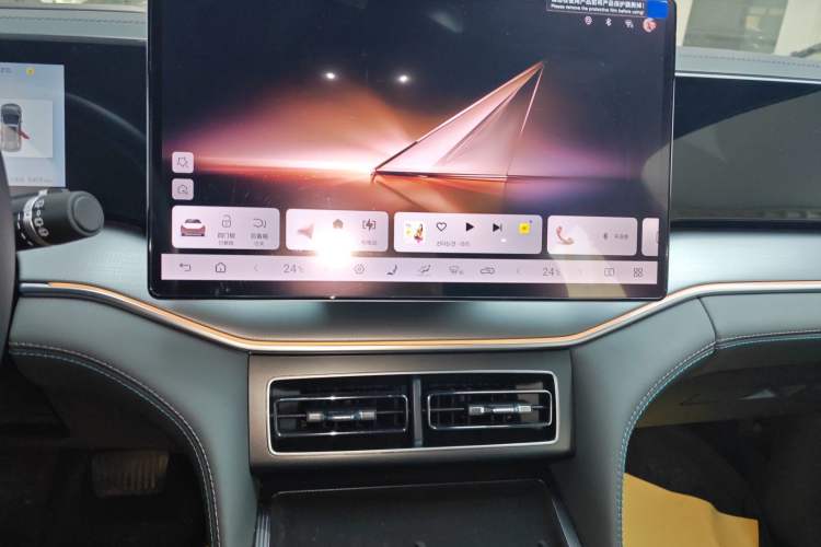 Used BYD Song L DM-i 2025 Intelligent Driving Version 112 km Beyond-Range Type

