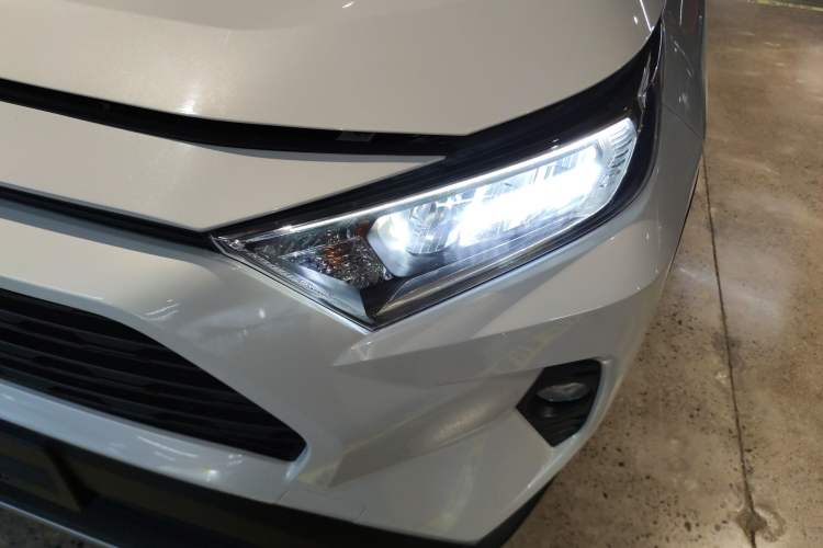 Used Toyota RAV4 2020 2.0L CVT Two-Wheel Drive Fashion PLUS Edition
