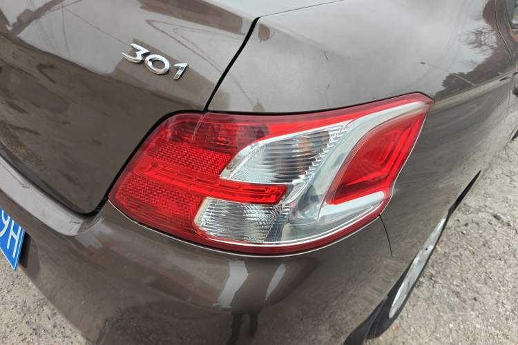 Used Peugeot 301 2014 1.6L Manual Comfort Edition