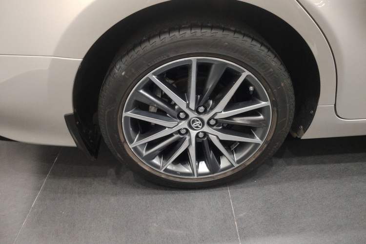 Used Toyota Camry 2021 2.5G Luxury Edition
