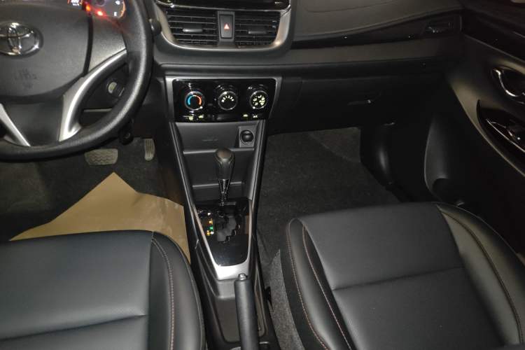 Used Toyota YARiS L 2021 X-Trail 1.5L CVT Luxury Edition
