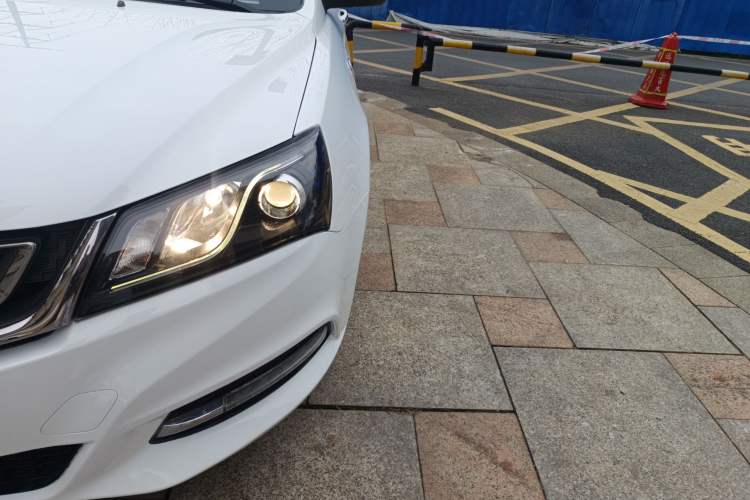 Used Geely Auto Emgrand 2017 Sedan Million Edition 1.5L CVT Luxury Model
