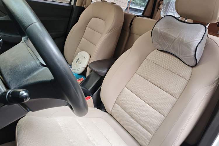 Used Wuling Hongguang 2019 1.5L S Standard Version China VI LAR
