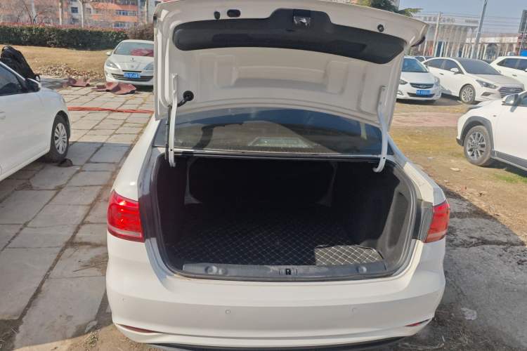 Used Volkswagen Lavida 2019 Lavida Start 1.5L Automatic Trendy Version China VI Standard