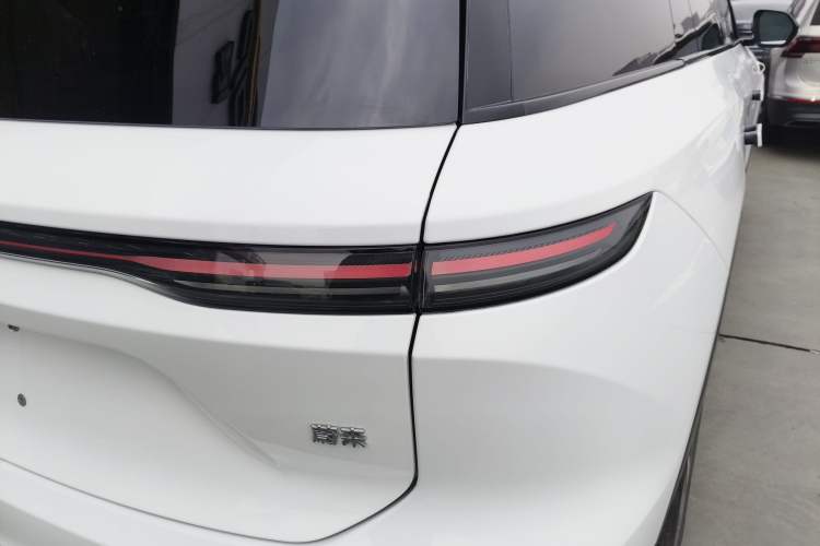Used Nio ES8 2024 75 kWh