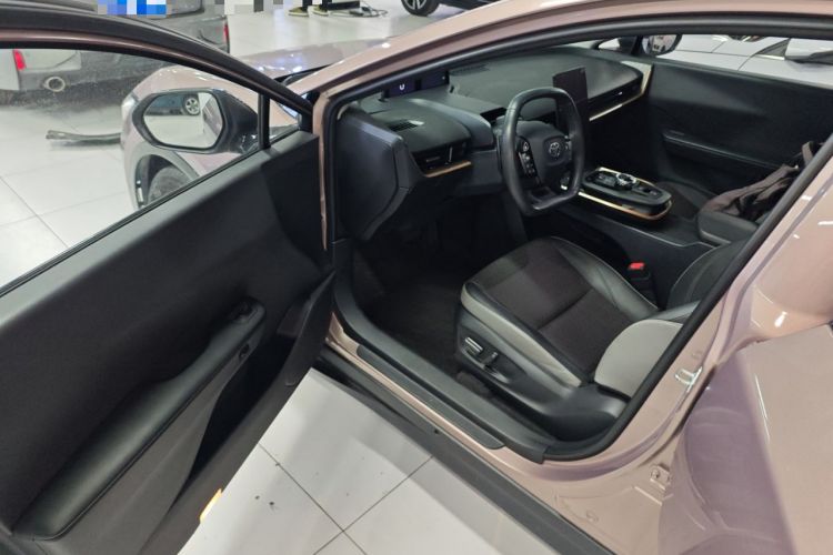 Used Toyota bZ3 2023 616 km Long-Range Premium
