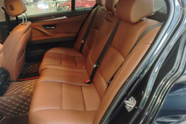 Used BMW 5 Series 2014 520Li Elegant Model
