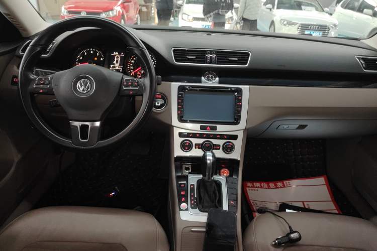 Used Volkswagen Magotan 2015 Facelift 1.8TSI Luxury Model