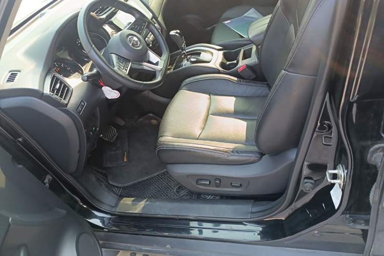 Used Nissan X-Trail 2019 2.0L CVT Smart Connect Comfort Edition 2WD
