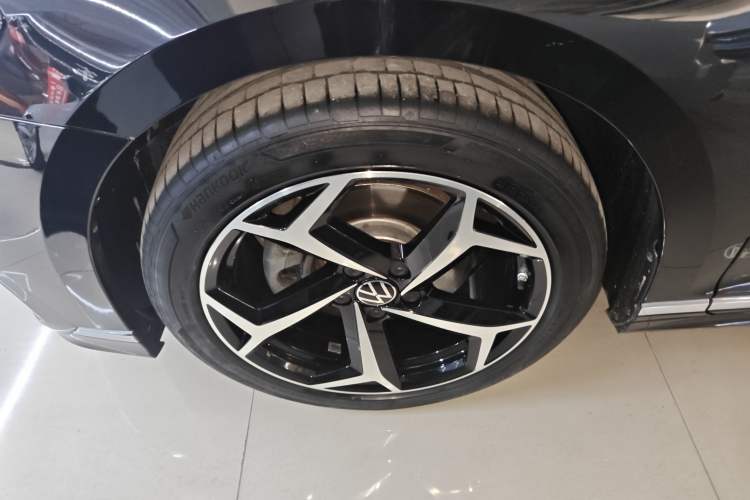 Used Volkswagen Magotan 2023 2 Million Units Commemorative Edition 330TSI DSG Luxury Version