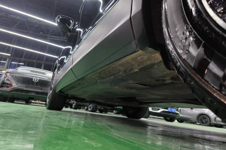 Used Volkswagen Tiguan L 2019 330TSI Automatic Two-Wheel Drive Panoramic Comfort Edition China V Standard
