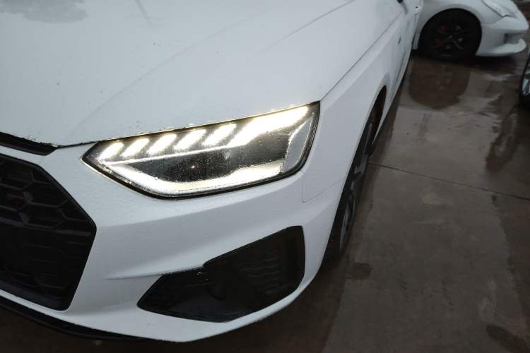 Used Audi A4L 2022 40 TFSI Luxury Dynamic Model
