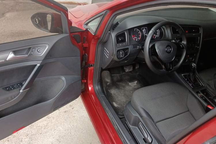 Used Volkswagen Golf 2014 1.4TSI Automatic Comfort Model