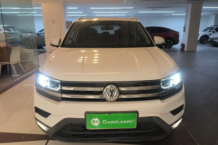 Used Volkswagen Tharu 2020 280TSI Two-Wheel Drive Luxury Edition China VI Standard
