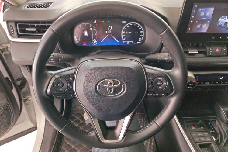 Used Toyota Wildlander 2023 2.0L CVT Four-Wheel Drive Luxury PLUS Edition