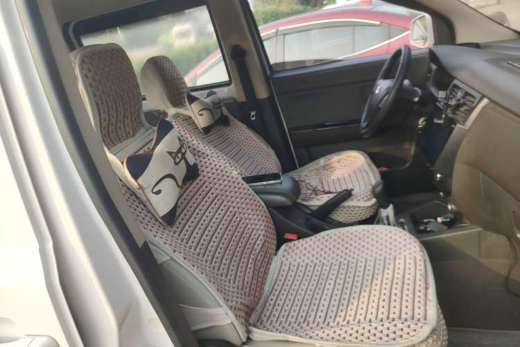 Used Wuling Rongguang V 2018 1.5L Standard Version