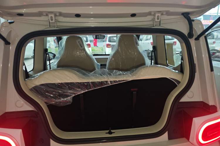 Used Wuling Hongguang MINIEV 2024 3rd Generation 215km Youth Edition
