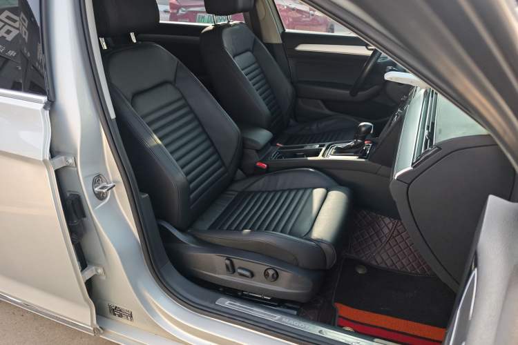 Used Volkswagen Magotan 2019 330TSI DSG Leading Edition China V Standard
