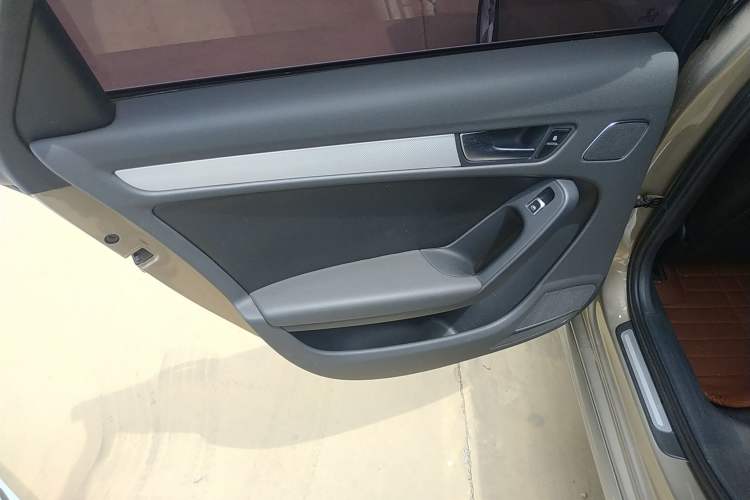 Used Audi A4L 2013 35 TFSI Automatic Standard Model
