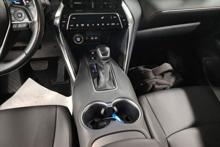 Used Toyota Venza 2023 2.0L CVT Two-Wheel Drive Luxury Edition
