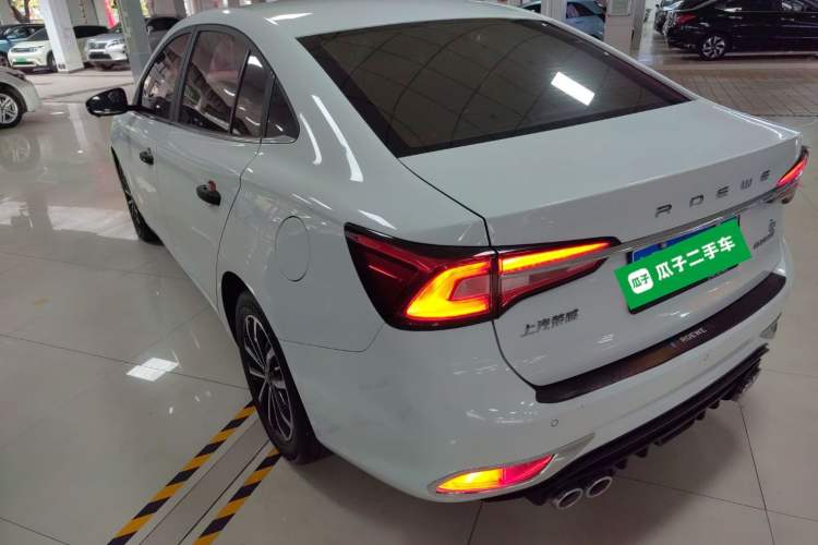 Used Roewe i5 2020 1.5L Automatic 4G Connect Luxury Flagship Edition
