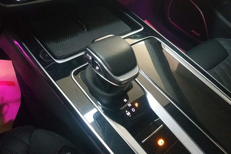 Used Hongqi HS5 2023 2.0T Qixiang Pro Edition