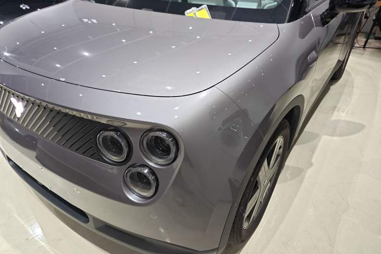 Used firefly firefly 2025 Illuminated Edition
