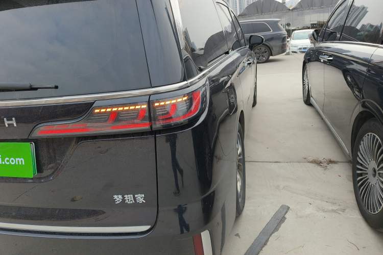 Used VOYAH Dream 2024 PHEV Ultra-Long Range Flagship Edition
