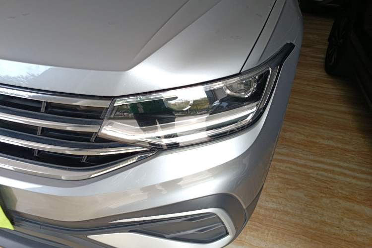 Used Volkswagen Tiguan L 2023 330TSI Automatic Two-Wheel Drive Smart Edition