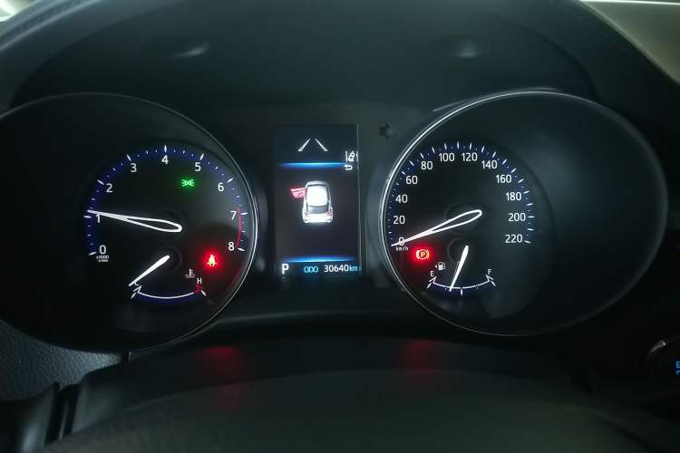 Used Toyota IZOA 2021 2.0L Enjoy Edition