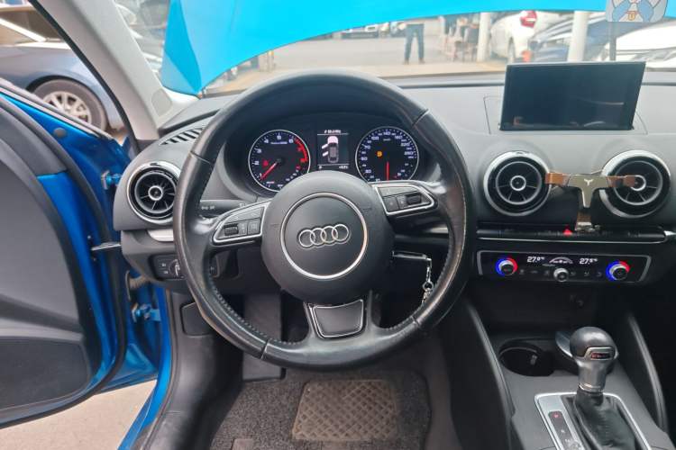 Used Audi A3 2015 Limousine 35 TFSI Millionth Anniversary Comfort Model