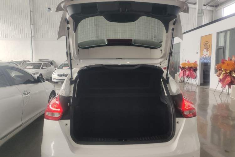 Used Ford Focus 2018 Hatchback Classic 1.6L Automatic Trendy SmartDrive Edition