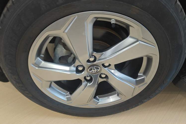 Used Toyota RAV4 2022 2.0L CVT Two-Wheel Drive Fashion Plus Edition
