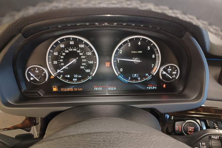 Used BMW X5 2014 xDrive35i Gasoline 7-seater U.S. specification model
