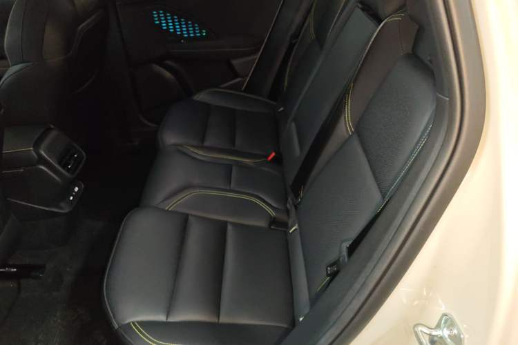 Used Lynk & Co 06 2025 Renew 1.5T Halo
