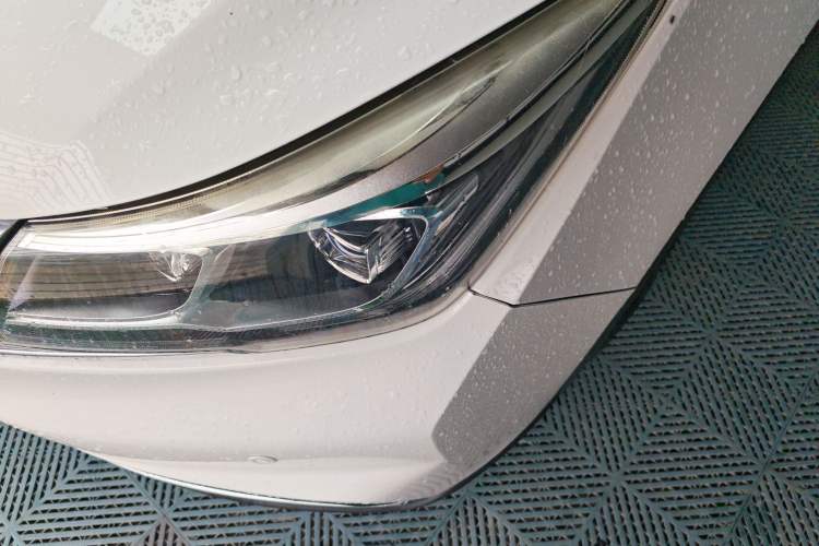 Used Baojun 730 2017 1.5T DCT Flagship Model 7 Seats China V Emission Standard
