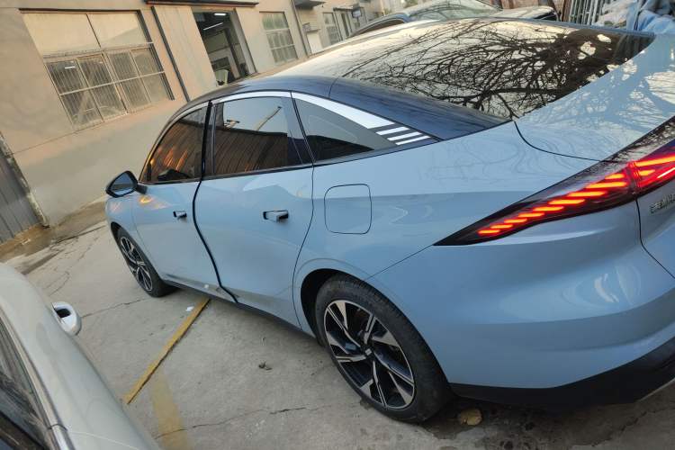 Used  L6 2023 125km Starship