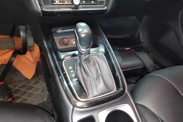 Used Roewe i5 2019 1.5L Automatic 4G Connected Langhao Edition
