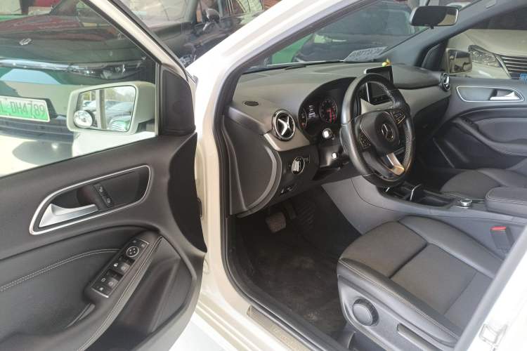 Used Mercedes-Benz B-Class 2015 B 200 Sport Edition