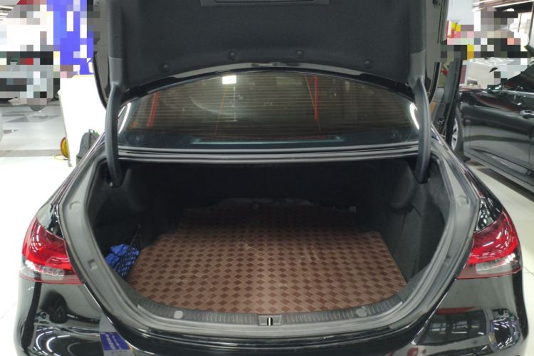 Used Mercedes-Benz E-Class 2023 Restyled E 300 L Sport Luxury Edition
