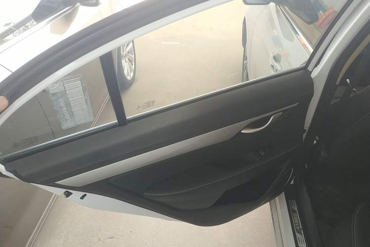 Used Geely Auto Emgrand 2018 1.5L CVT Upward Connect Edition
