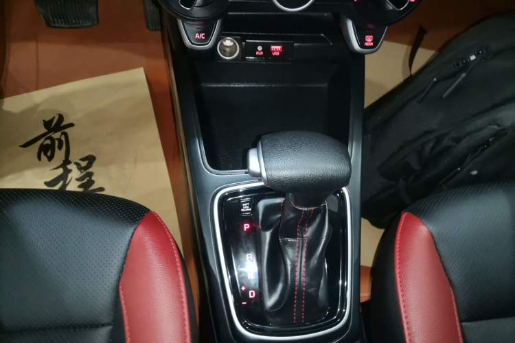 Used Kia KX Cross 2017 1.4L AT GLS
