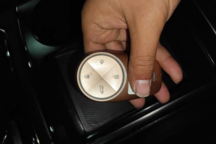 Used Nio ES8 2020 580 km Range Signature Edition Six-Seater Version
