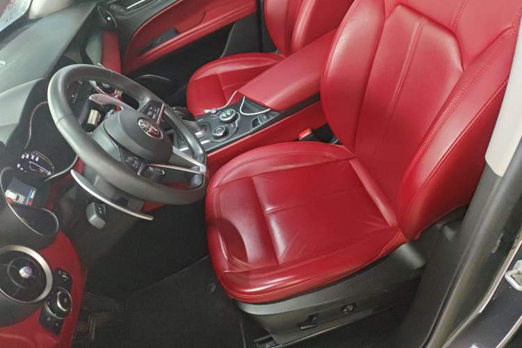 Used Alfa Romeo Stelvio 2017 2.0T 280HP Luxury Edition