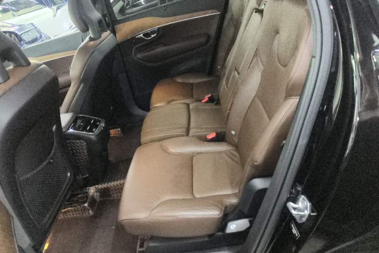 Used Volvo XC90 2021 B6 Zhiyi Luxury Edition 7-Seater
