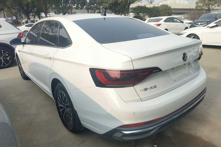 Used Volkswagen Sagitar 2024 200TSI DSG Flyover Edition
