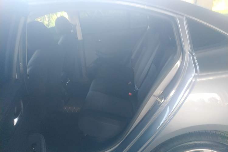 Used Roewe i5 2023 1.5L Manual Comfort Edition
